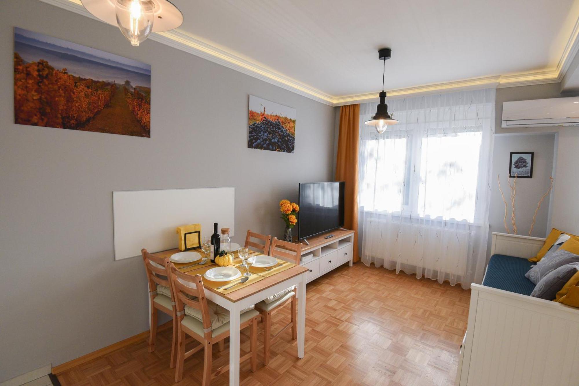 Vitalis Apartman Eger Buitenkant foto